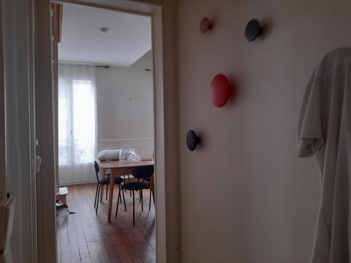 Un Appartement Typique Parisien / A Typical Parisian Apartment Exteriör bild